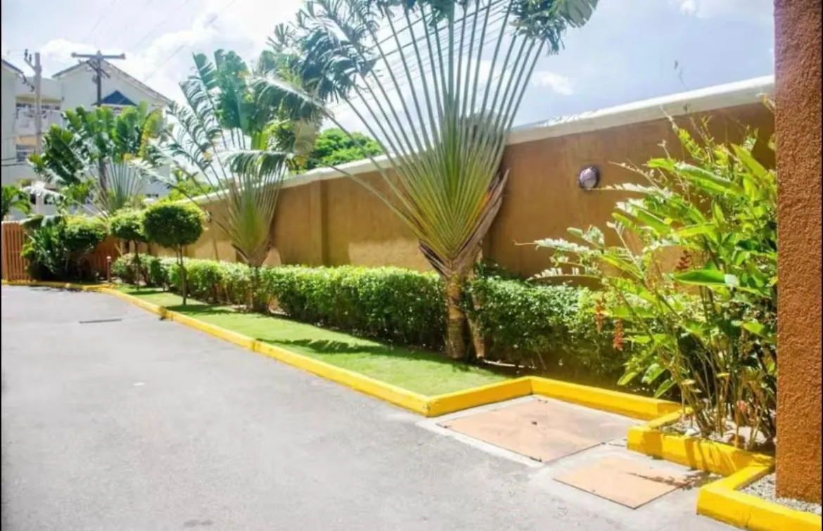 Two Bedroom Apartment In New Kingston