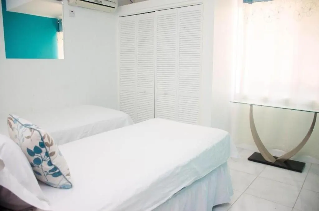 Two Bedroom Apartment In New Kingston